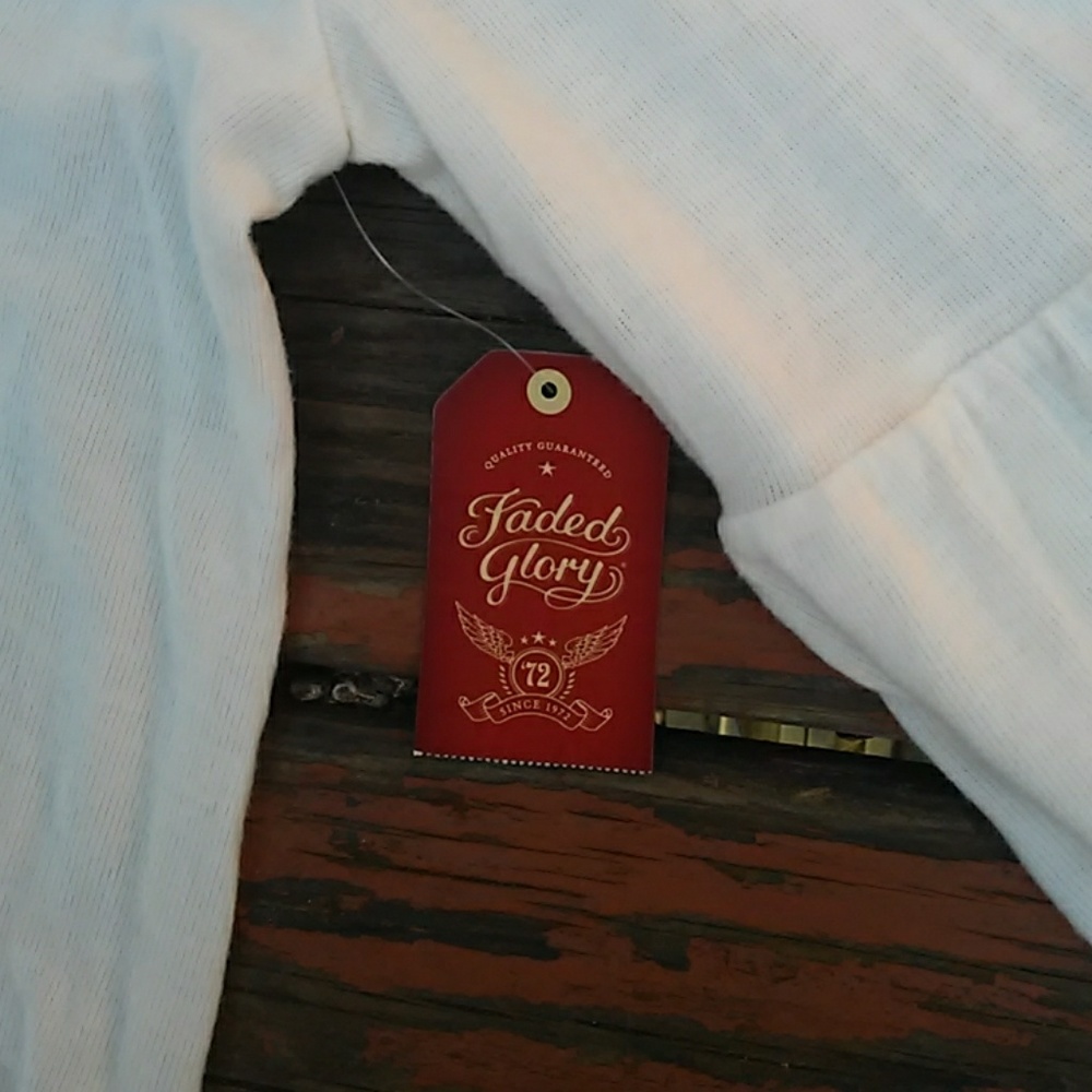 Top - Picture 2 of 4